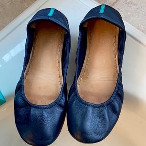 Tieks Size 9 California Navy